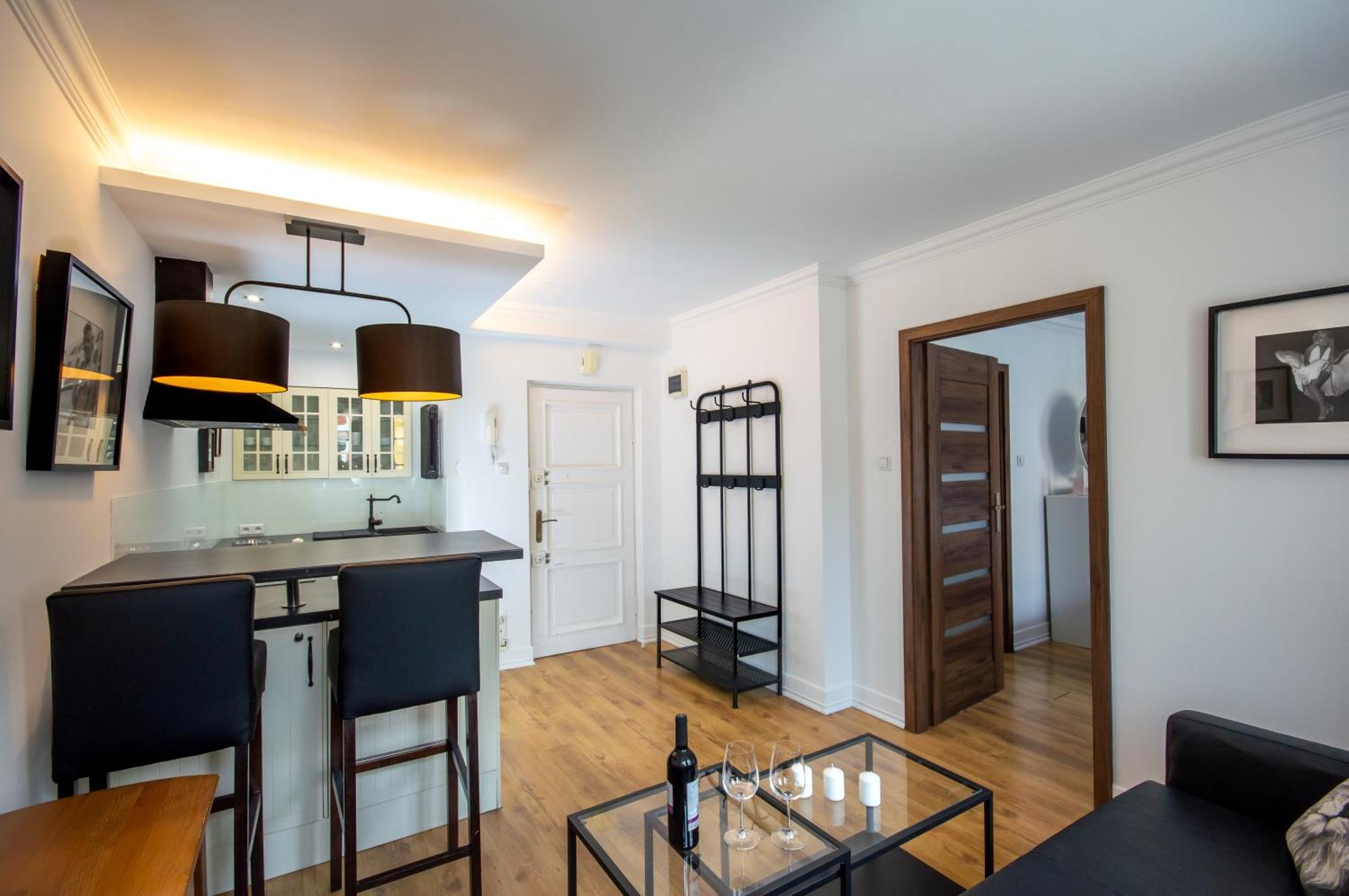 Apartament W Ratuszu Apartment วรอตซวาฟ ภายนอก รูปภาพ