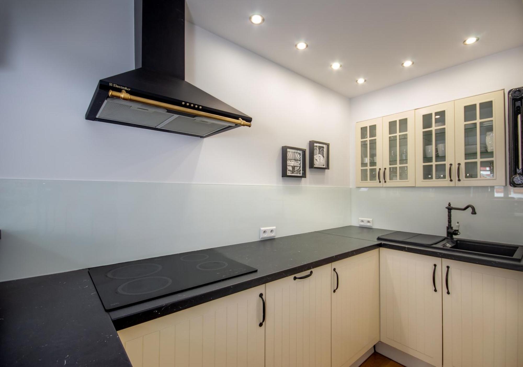 Apartament W Ratuszu Apartment วรอตซวาฟ ภายนอก รูปภาพ